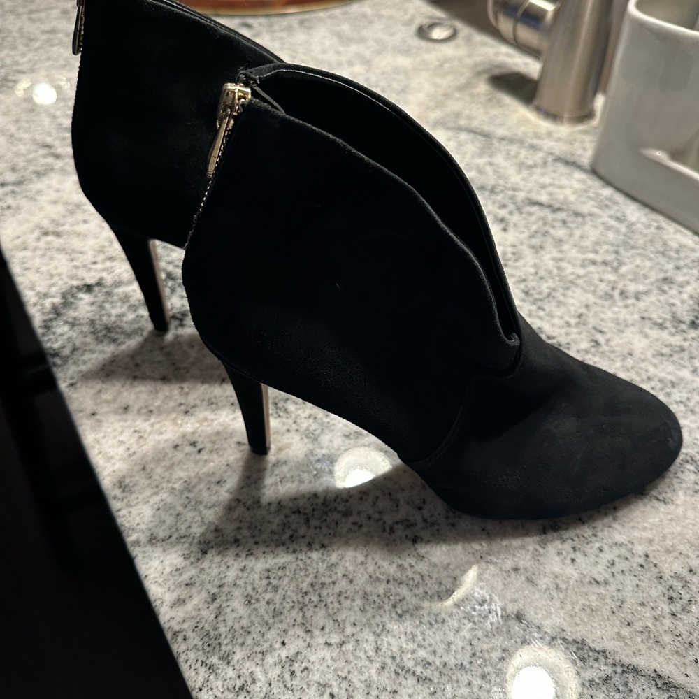 Elegant Black Women's Heeled Booties